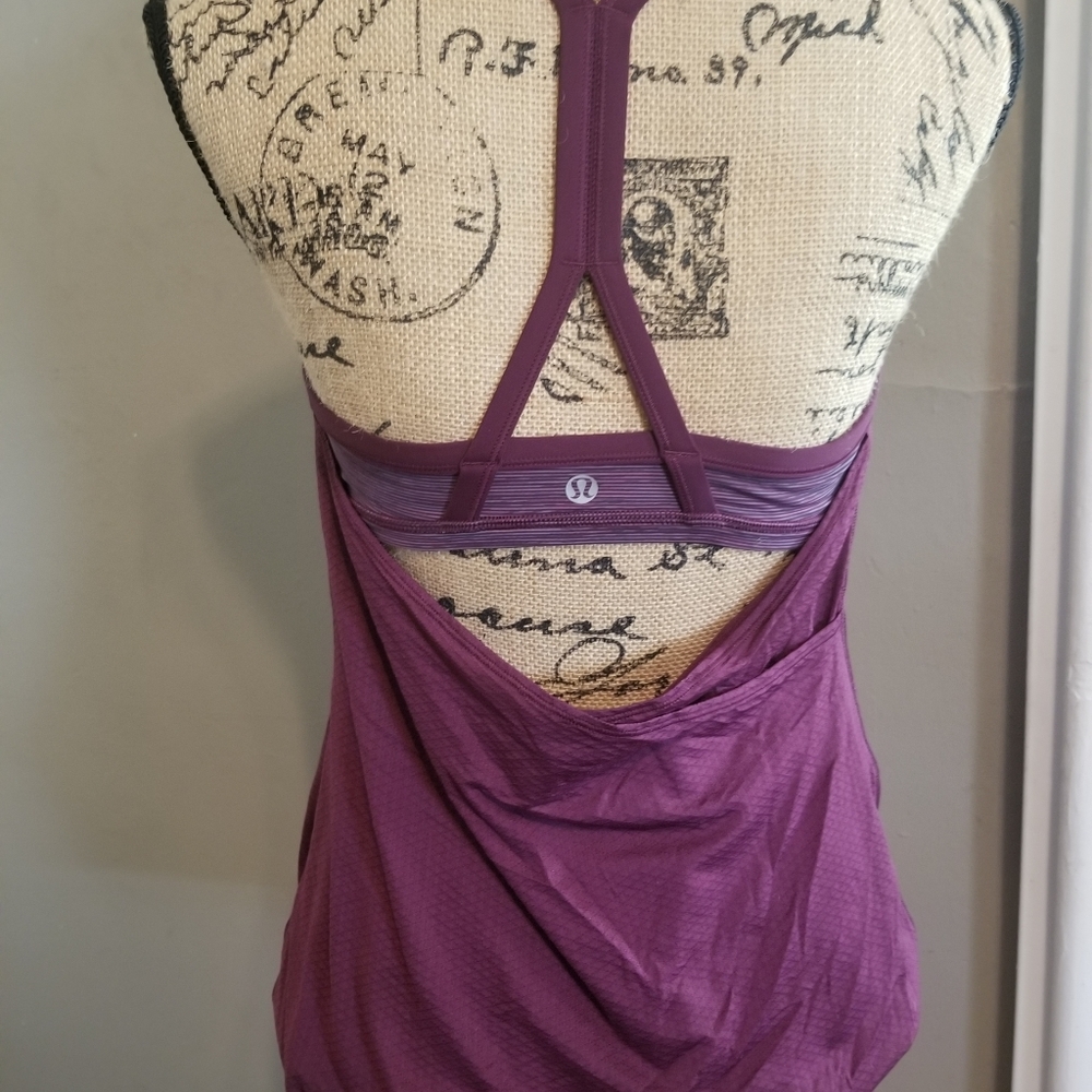 Lululemon  tank